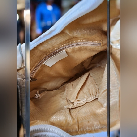 Vintage White Prada Leather Cleo Women's Bag - Picture 12 of 13